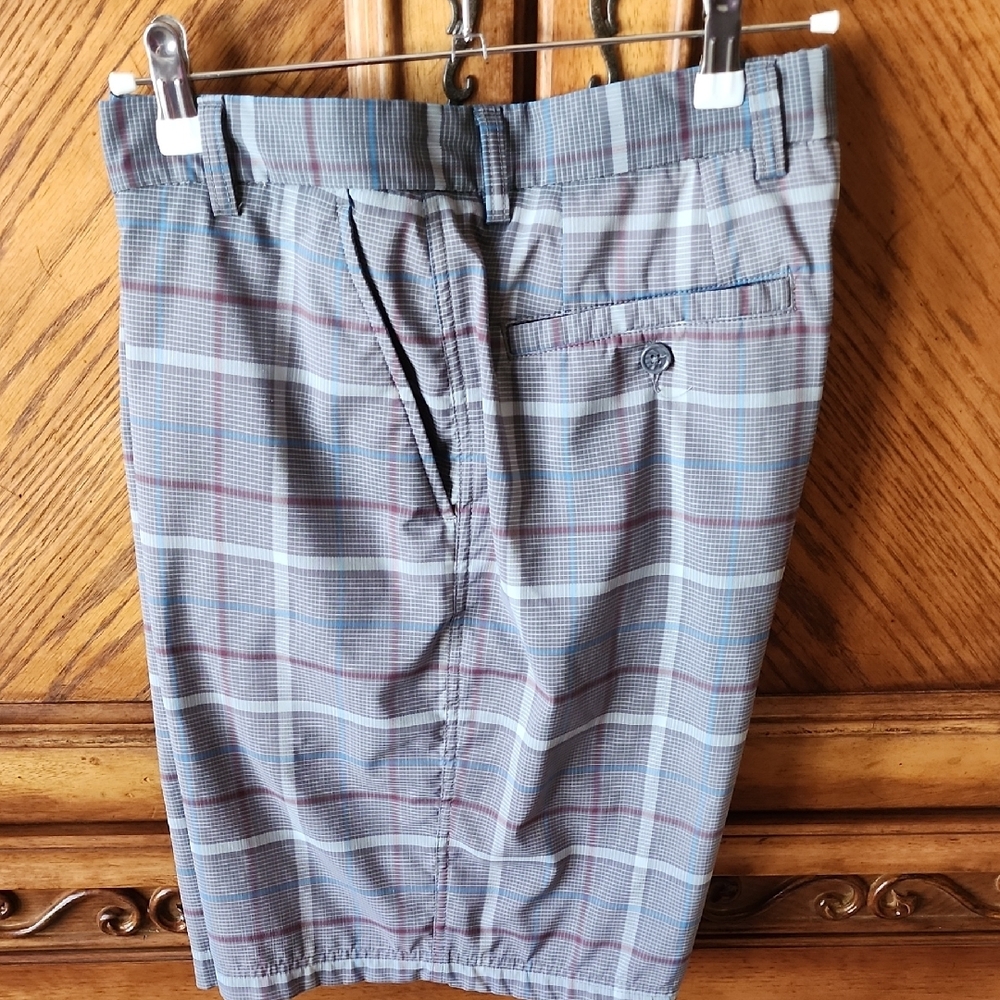 Men's Cypress Club Performance Golf Shorts Size 32